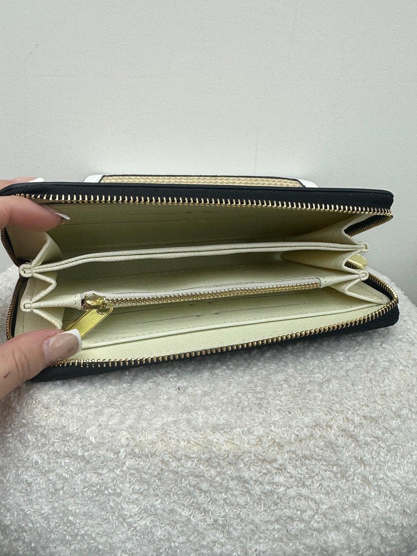 Emily - Purse in white and black