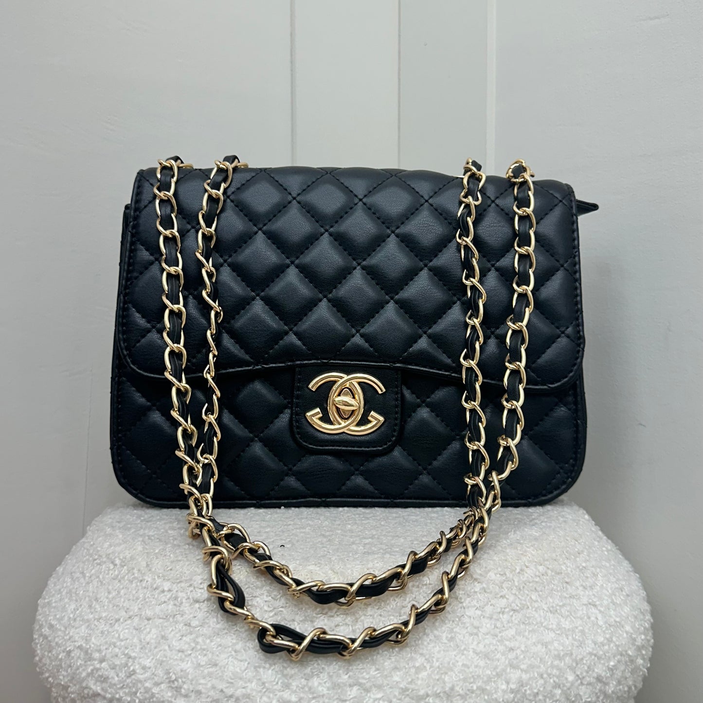 Chloe - Cushioned Bag