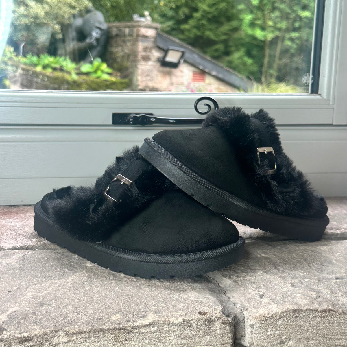 FAUX Fur Buckle Slipper - Suede effect