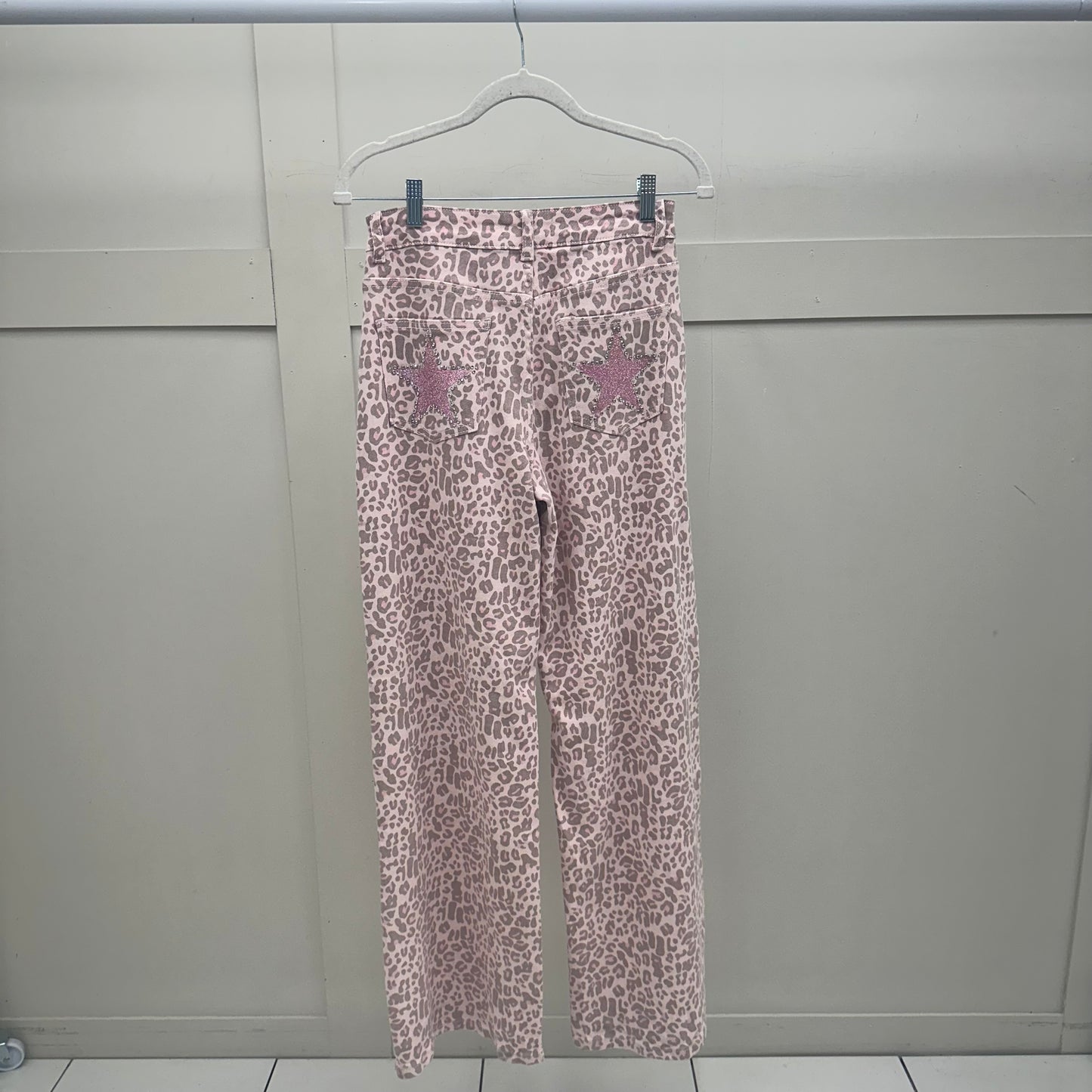 DIVA - Pink Peopard Jeans With a Sparkled Back Pocket Detail.( 31inches)