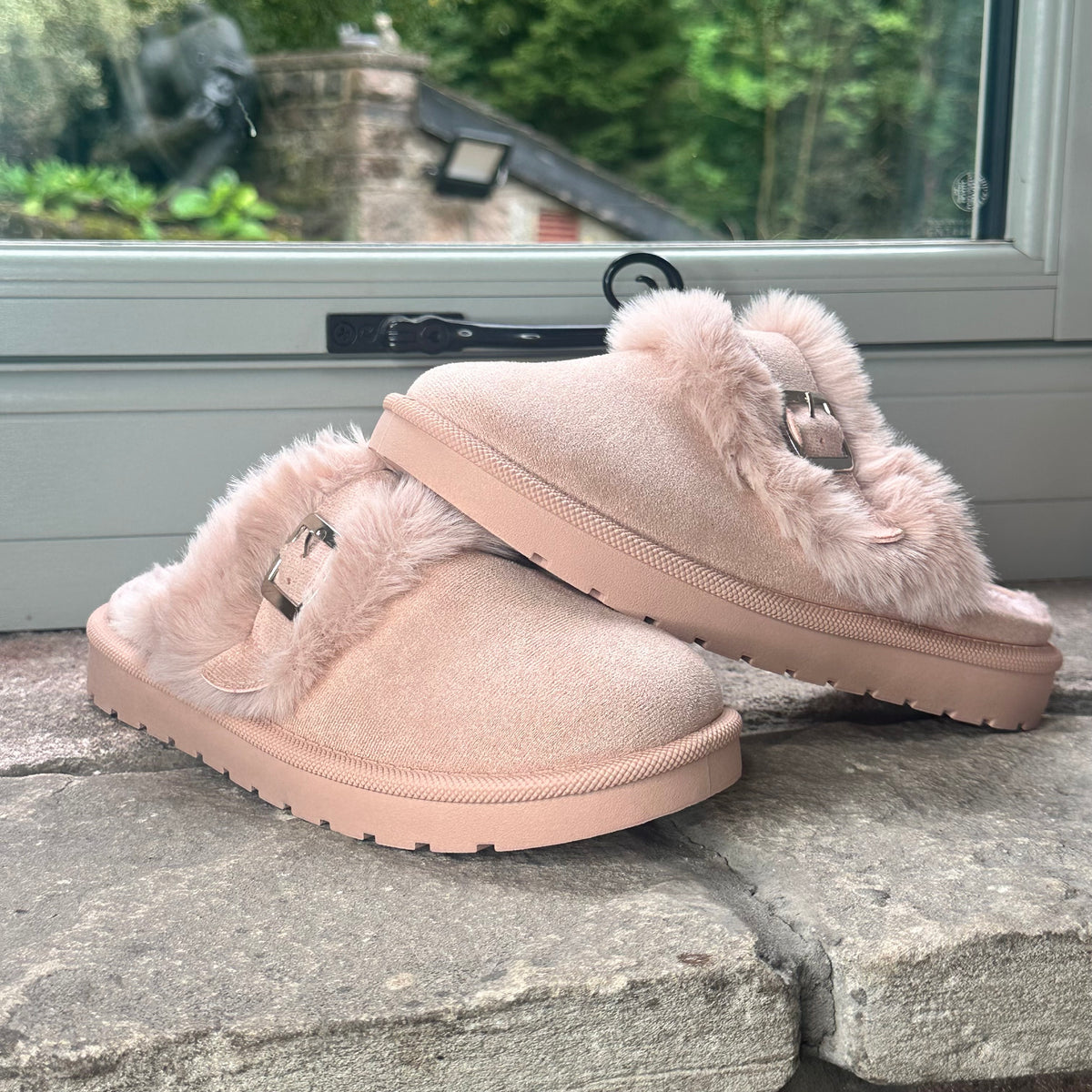 FAUX Fur Buckle Slipper - Suede effect