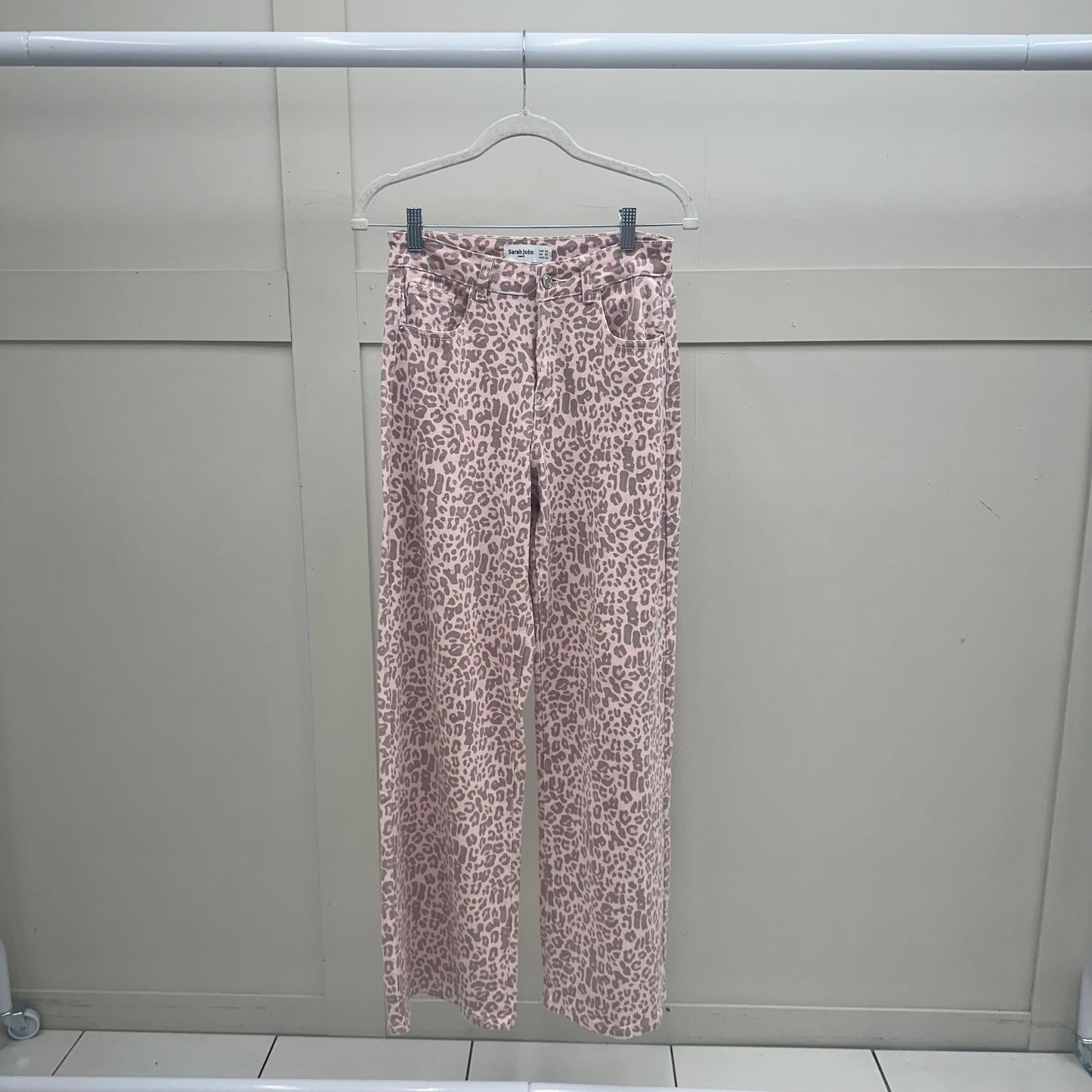 DIVA - Pink Peopard Jeans With a Sparkled Back Pocket Detail.( 31inches)