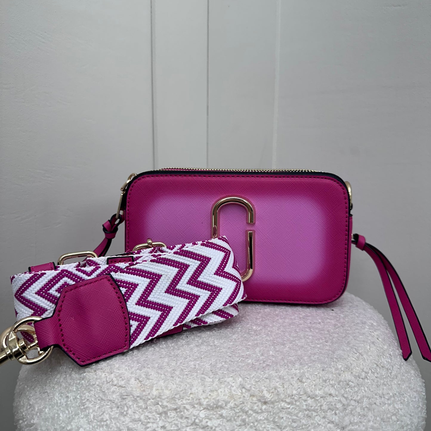 MIA Cross body bag with pattern strap
